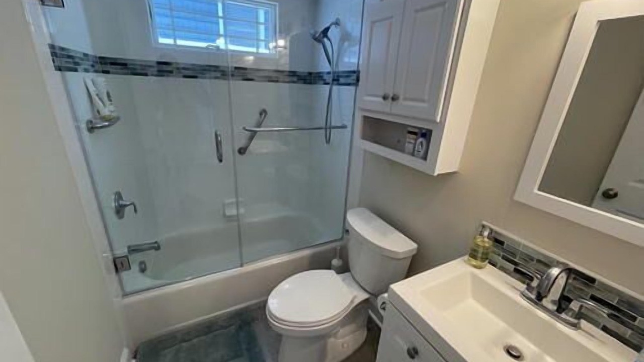 Photo of Bathroom in Townsend's Inlet