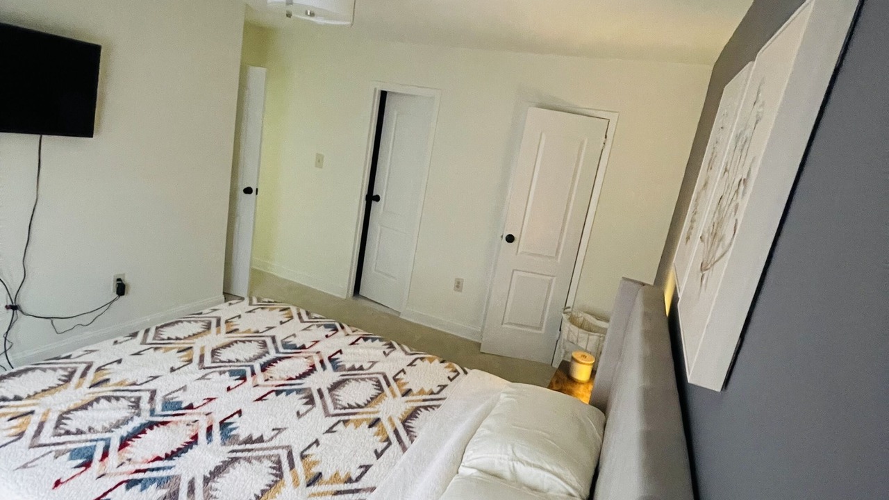 Photo of Bedroom in Aspen Hill