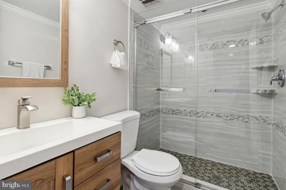 Photo of Bathroom in Forest Glen