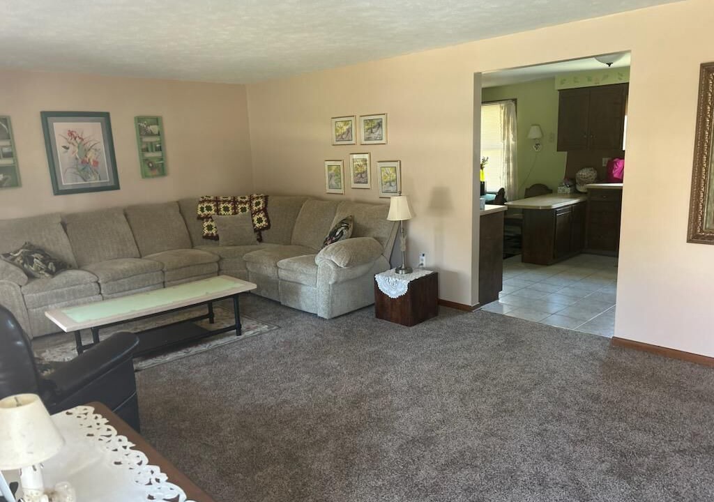 Photo of Livingroom in Massillon