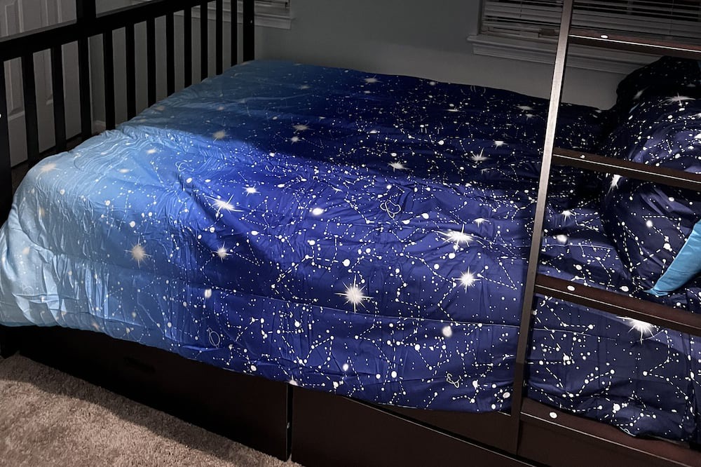 Photo of Bedroom in Rosaryville