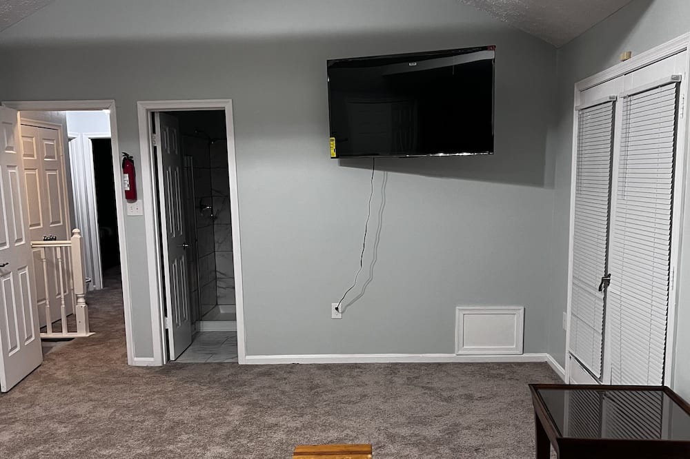 Photo of Bedroom in Rosaryville