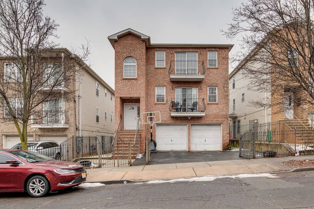 Photo of Outdoor in Newark