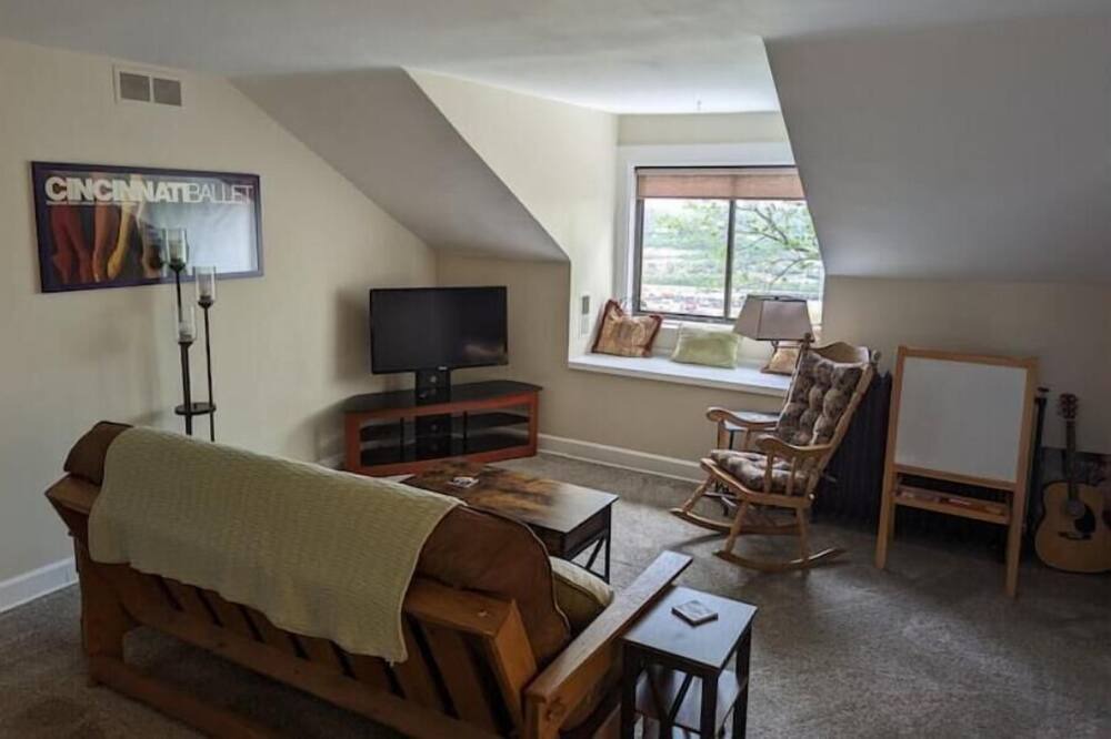 Photo of Livingroom in CUF