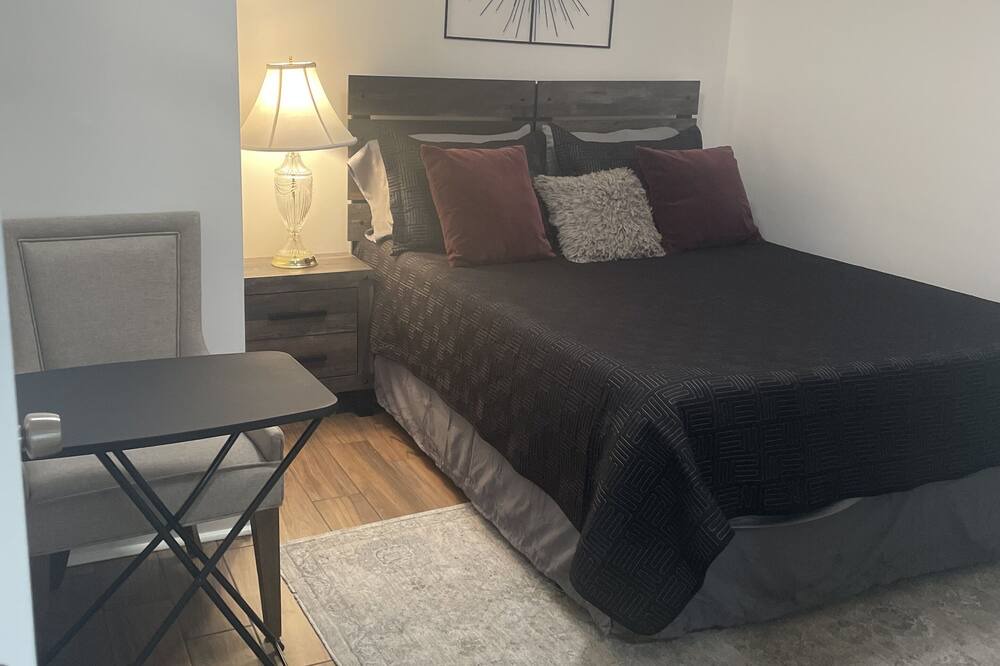 Photo of Bedroom in Sewell