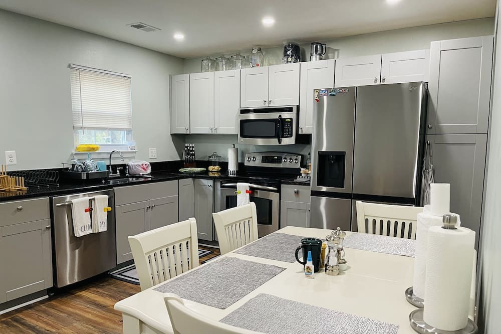Photo of Kitchen in Lorton