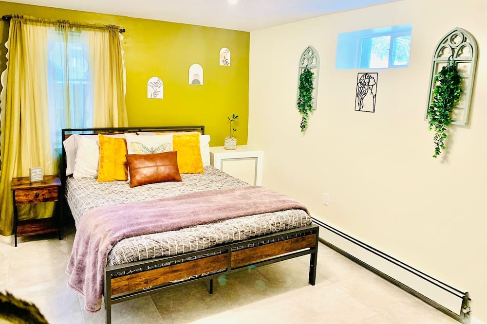 Photo of Bedroom in Town of Orangetown