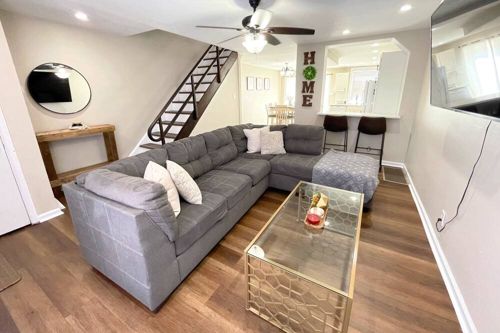 Photo of Livingroom in Delair