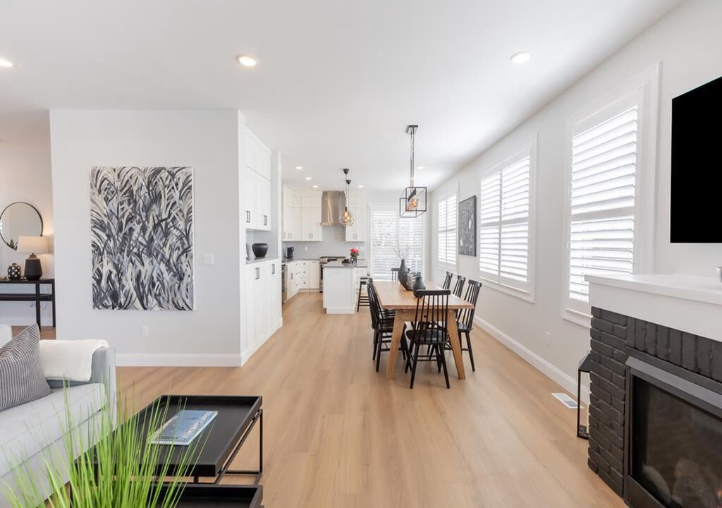 Photo of Livingroom in Admiral Estates