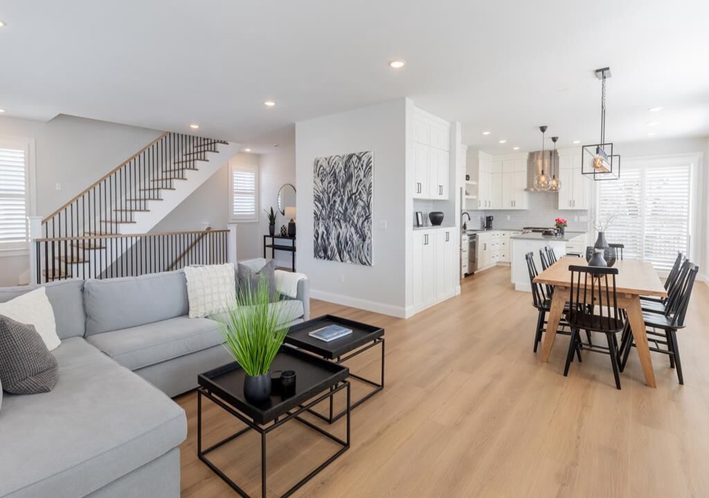 Photo of Livingroom in Admiral Estates