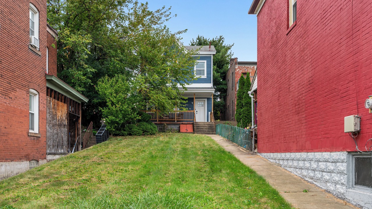 Photo of Outdoor in South Oakland