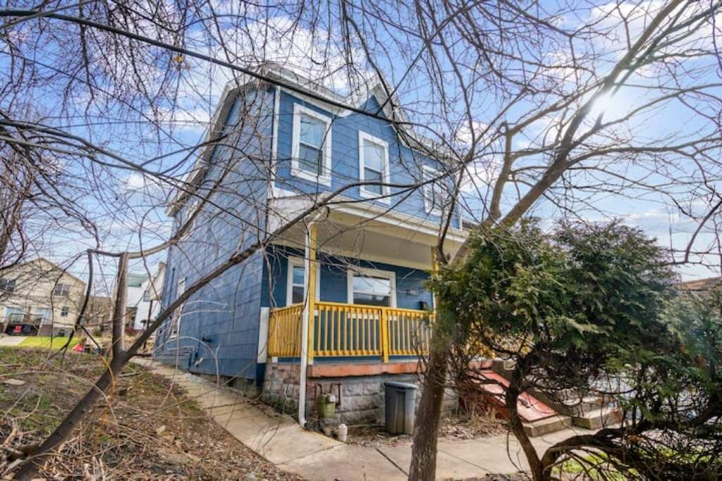 Photo of Outdoor in South Oakland