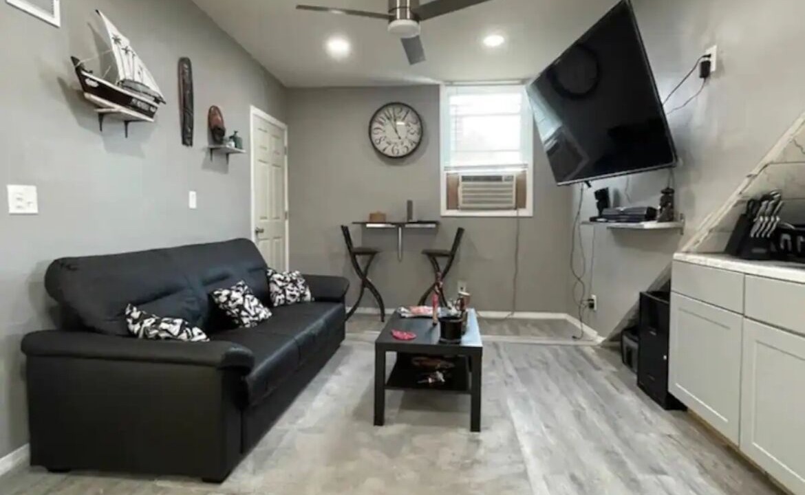 Photo of Livingroom in Hillside