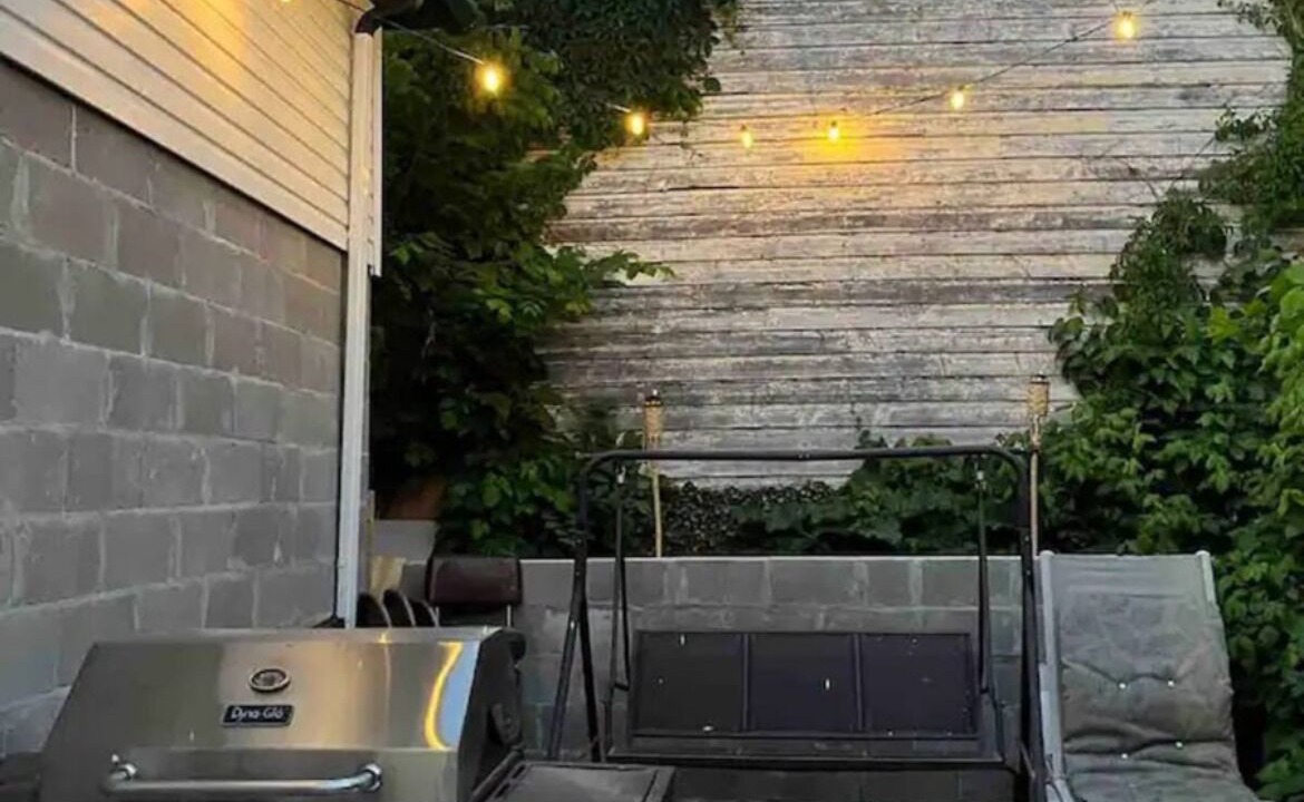 Photo of Outdoor in Hillside