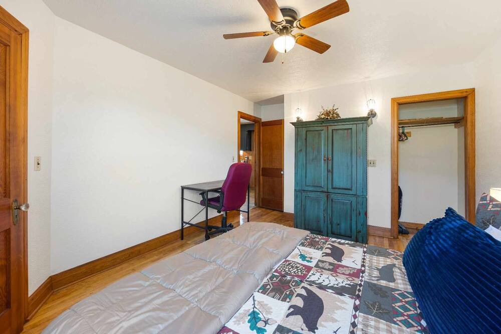 Photo of Bedroom in Riverton