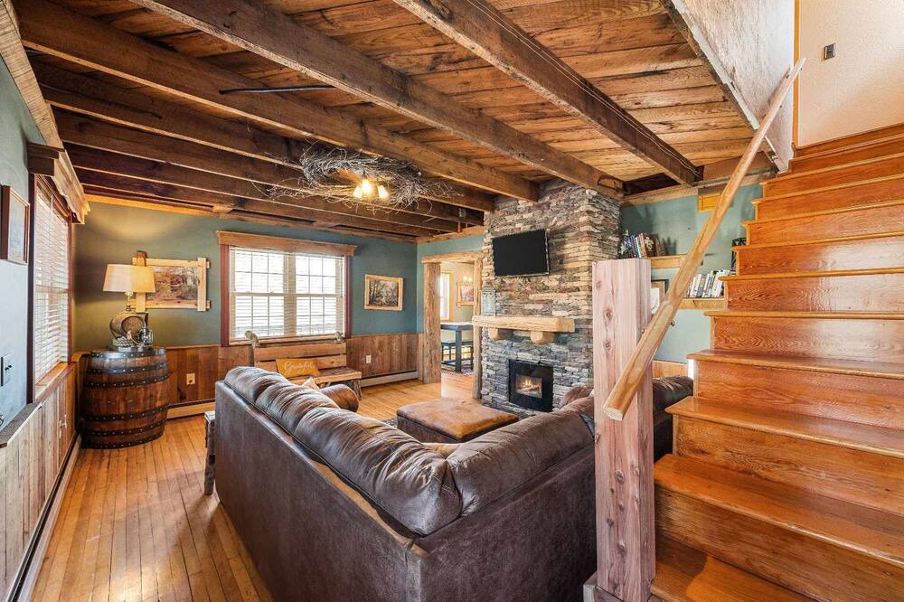 Photo of Livingroom in Riverton