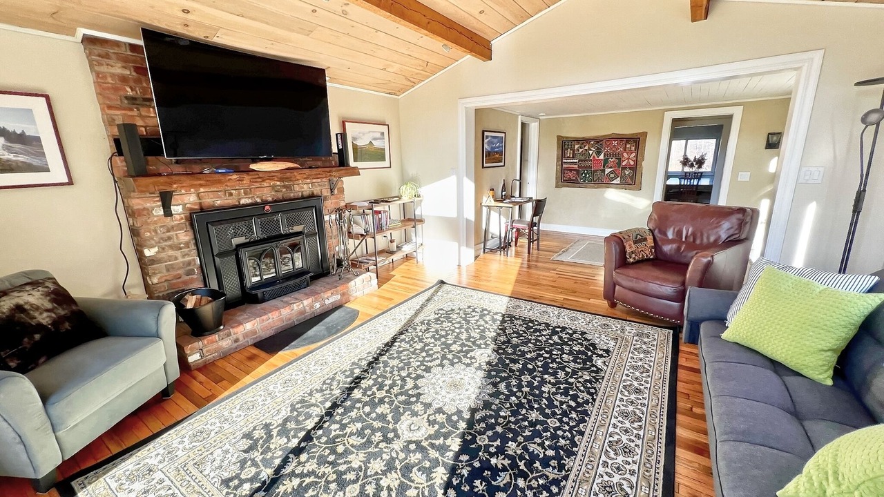 Photo of Livingroom in High Falls