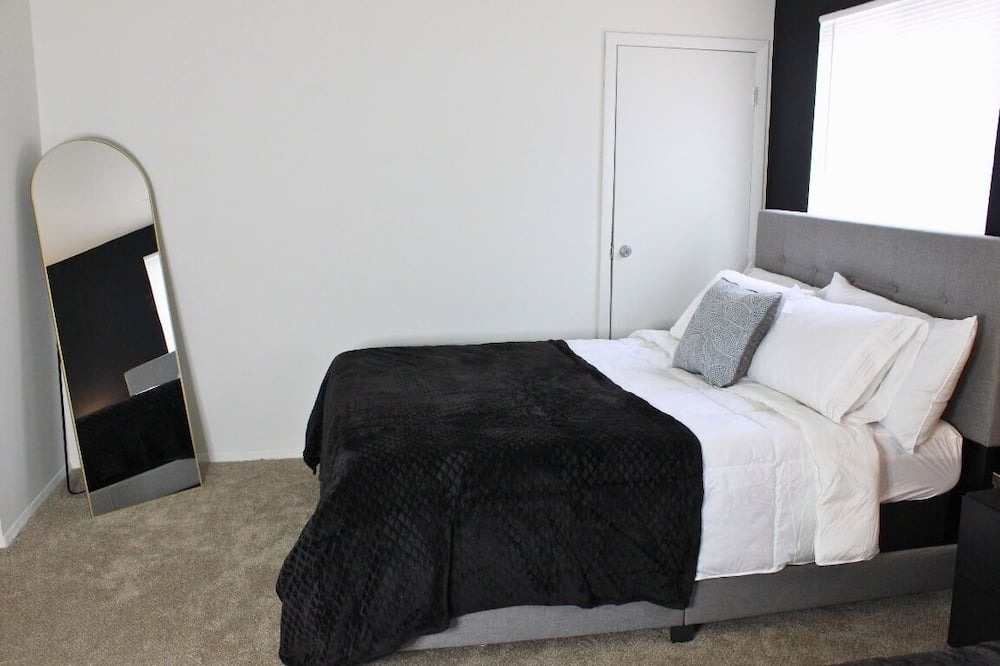 Photo of Bedroom in Rossville