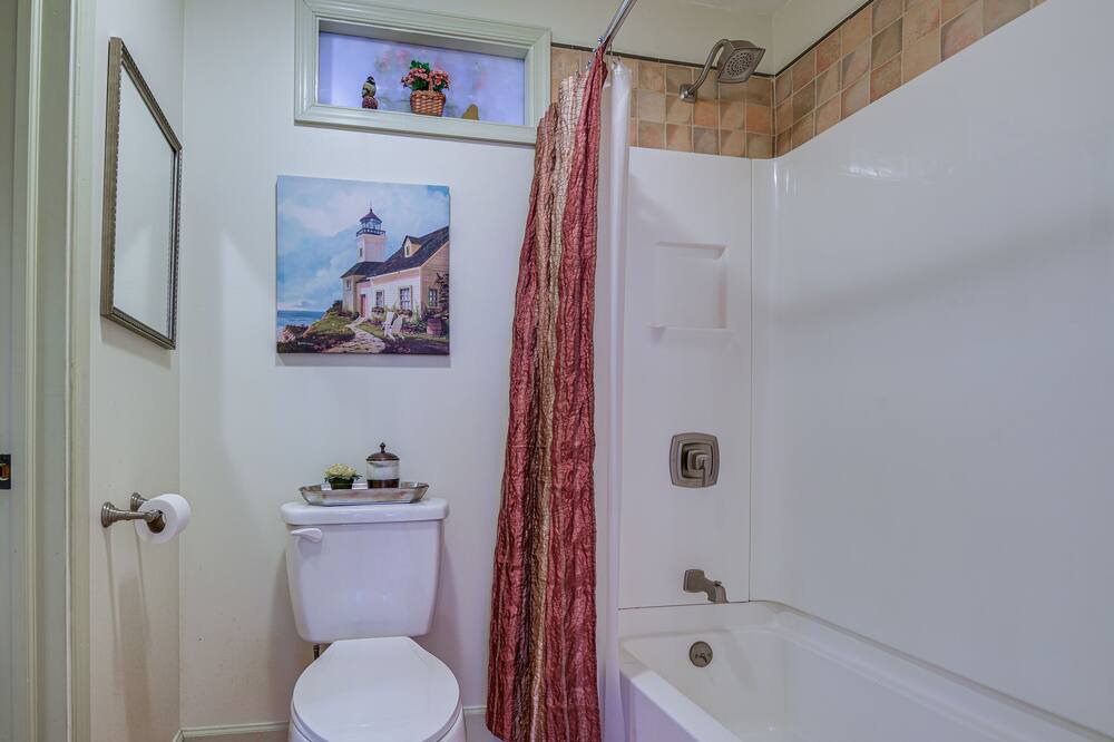 Photo of Bathroom in Middletown