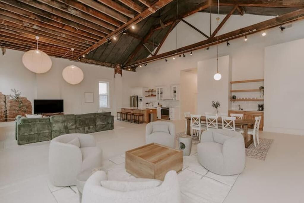 Photo of Livingroom in Madison