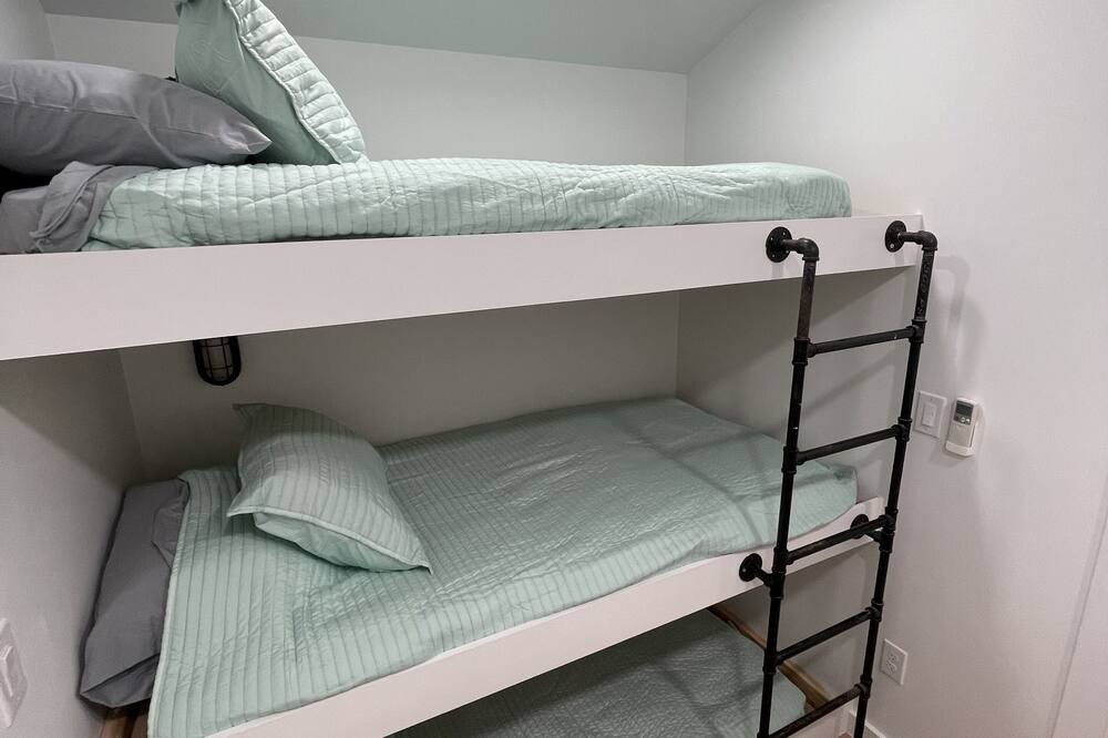 Photo of Bedroom in Maynardville