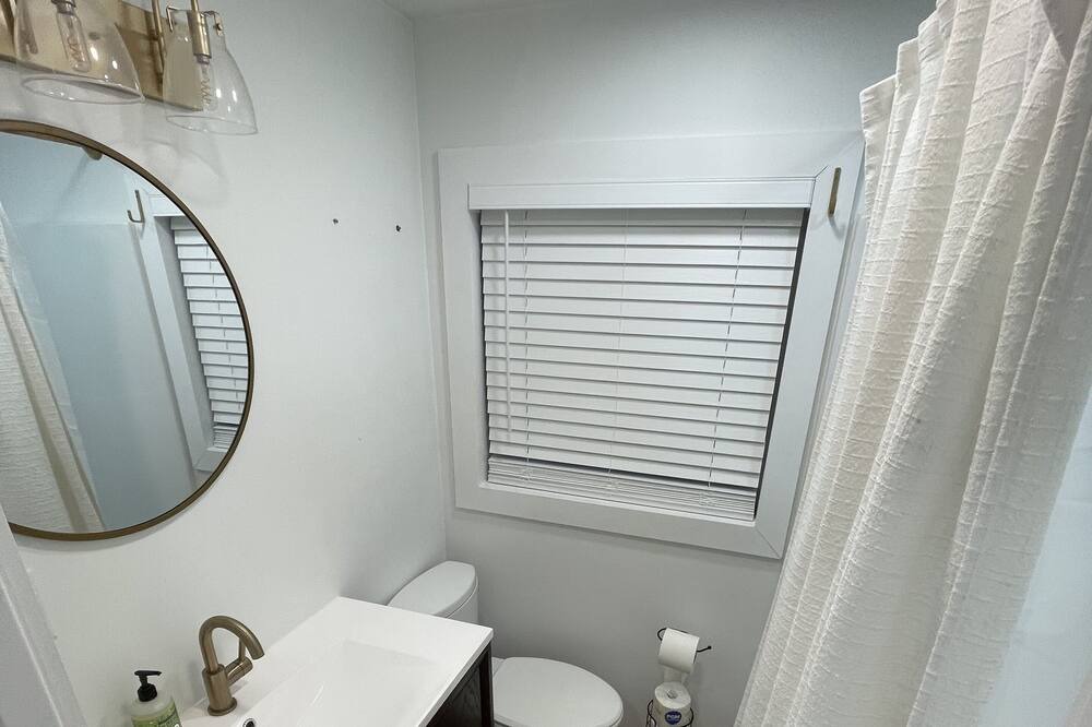 Photo of Bathroom in Maynardville