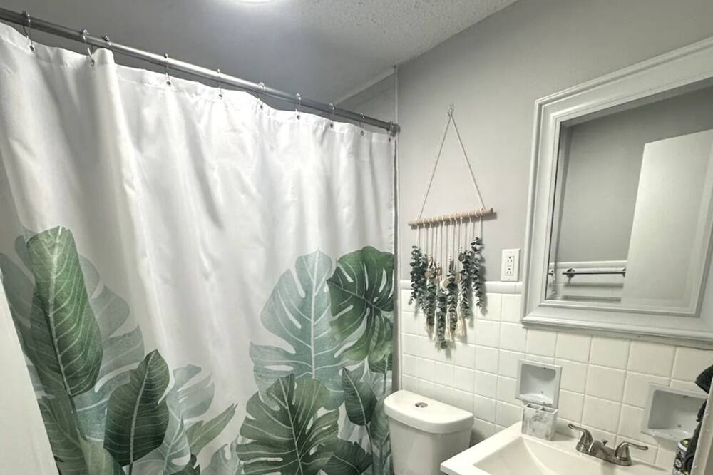 Photo of Bathroom in South Hills