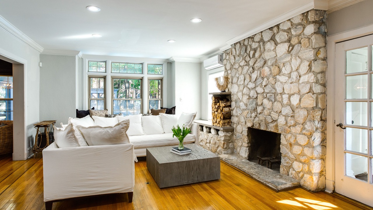 Photo of Livingroom in Weequahic