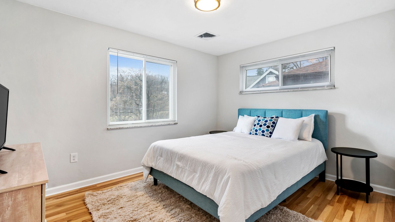 Photo of Bedroom in Ross Township