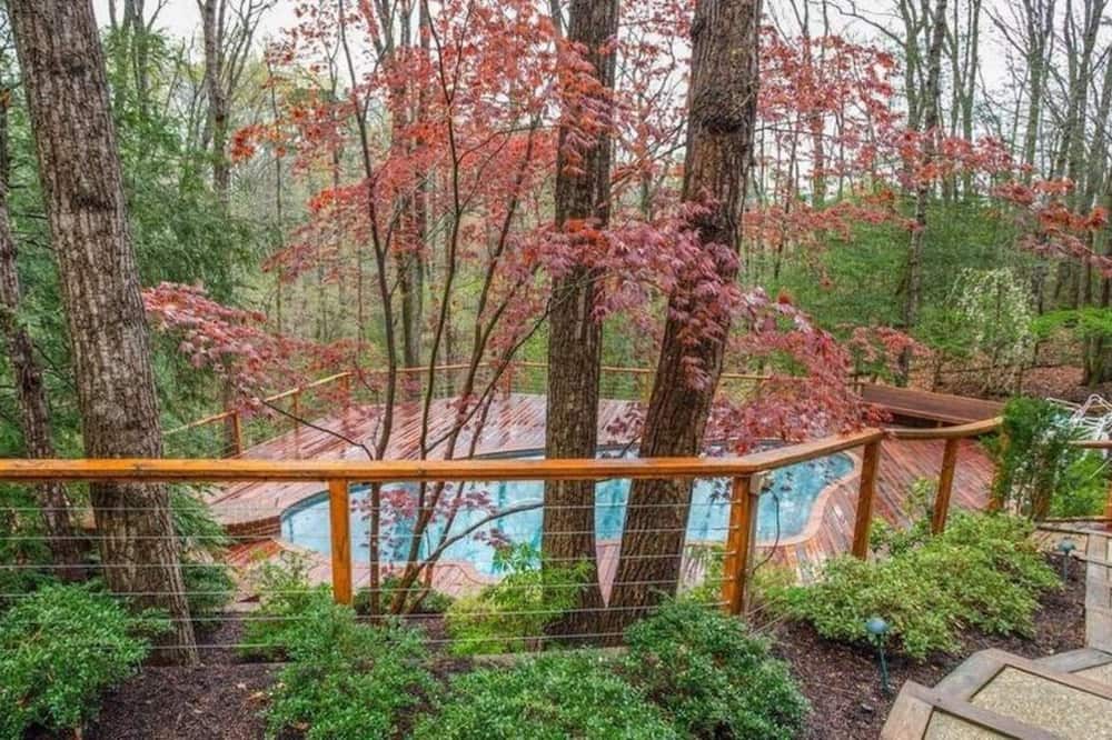 Photo of Outdoor in Severna Park