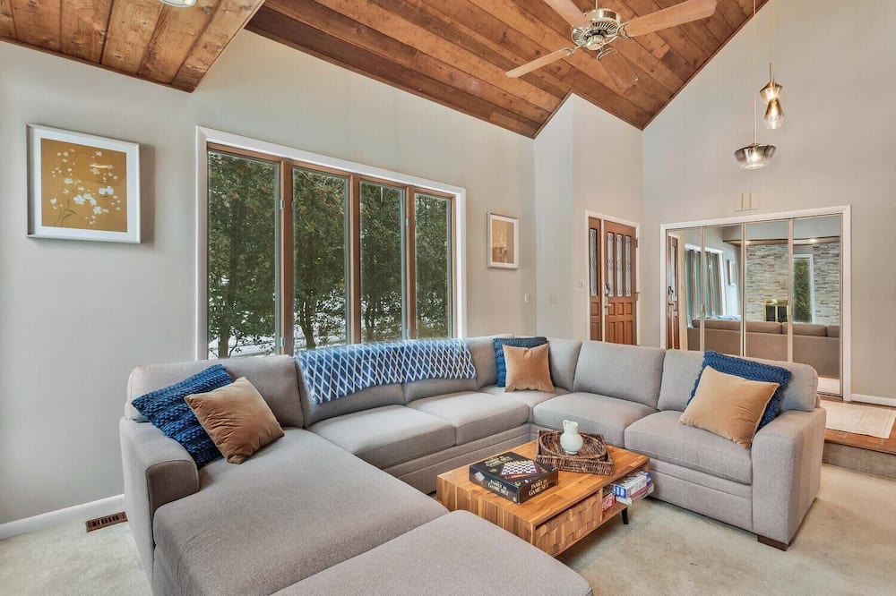Photo of Livingroom in Severna Park