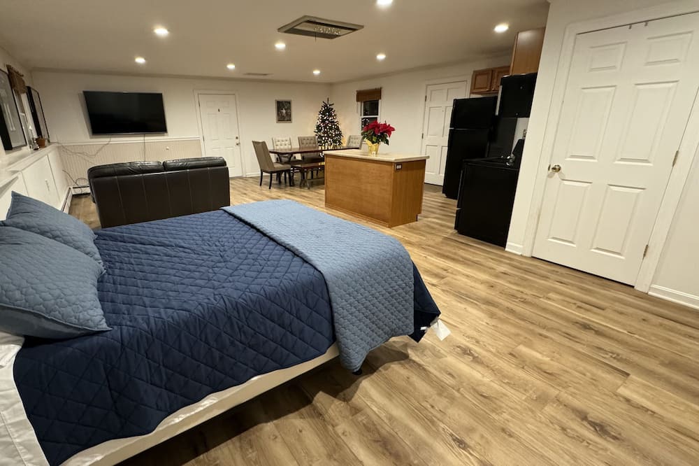 Photo of Bedroom in Springtown