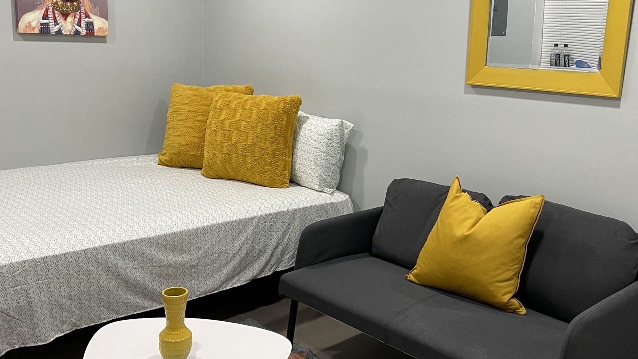 Photo of Livingroom in Downtown Baltimore