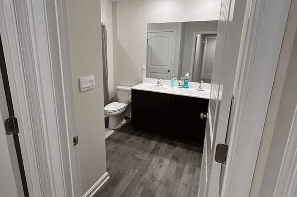 Photo of Bathroom in Magnolia