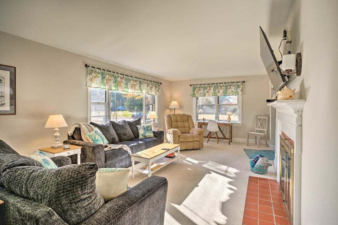 Photo of Livingroom in Weems