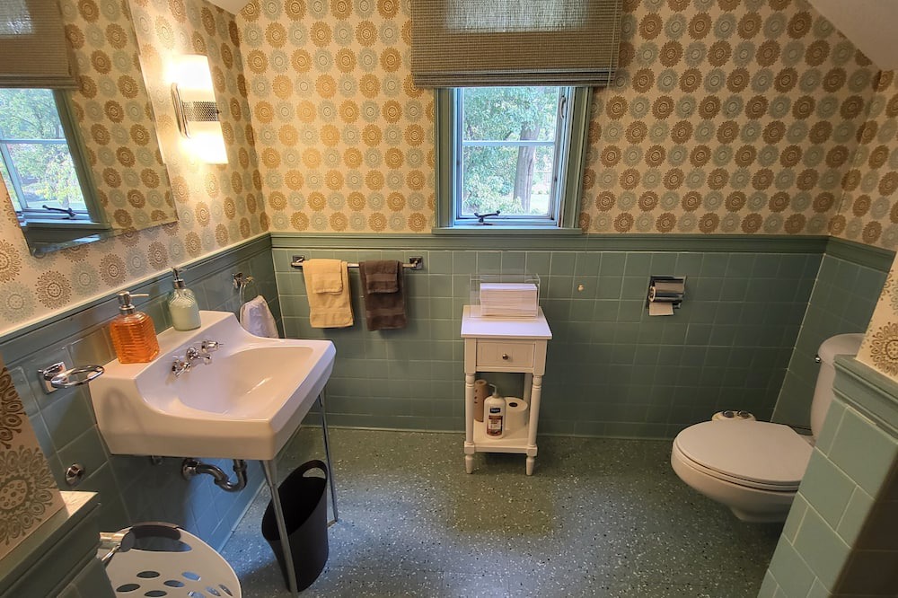 Photo of Bathroom in Alliance