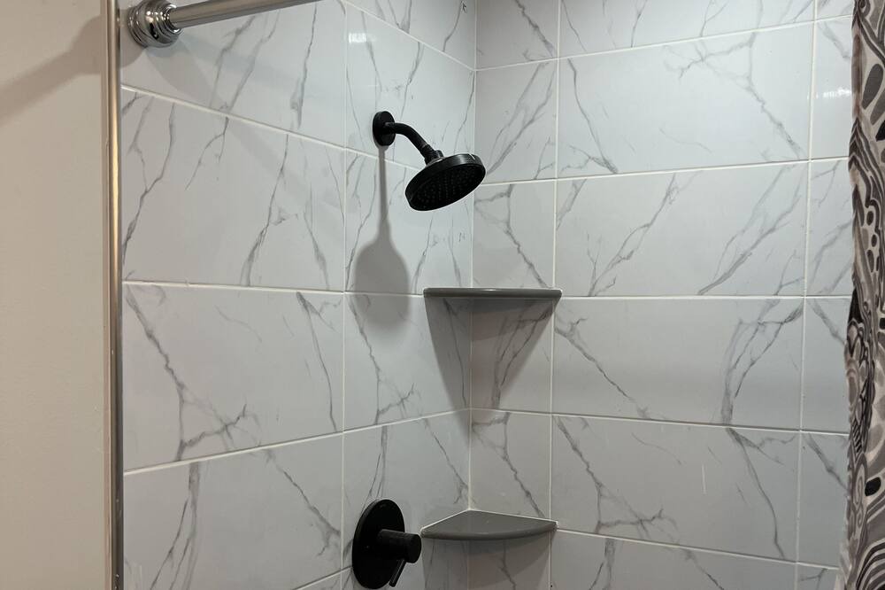 Photo of Bathroom in Brewerytown