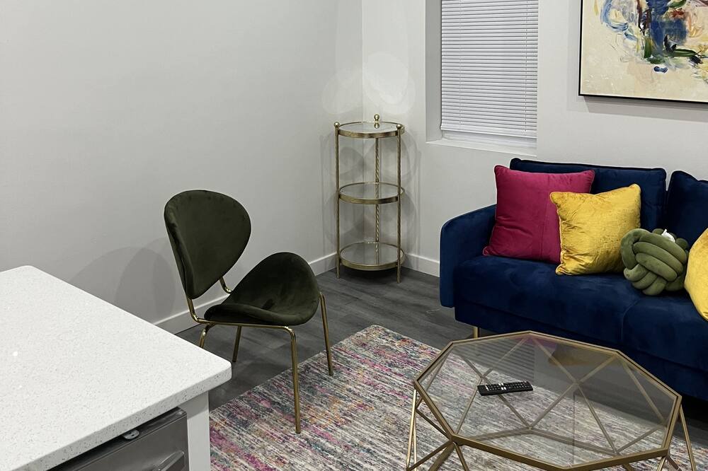 Photo of Livingroom in Brewerytown
