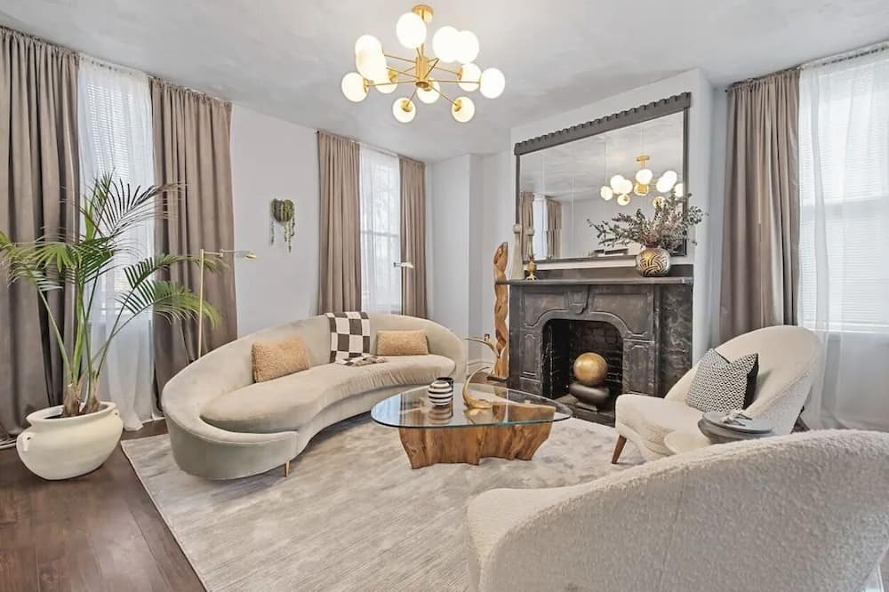 Photo of Livingroom in Pittsburgh