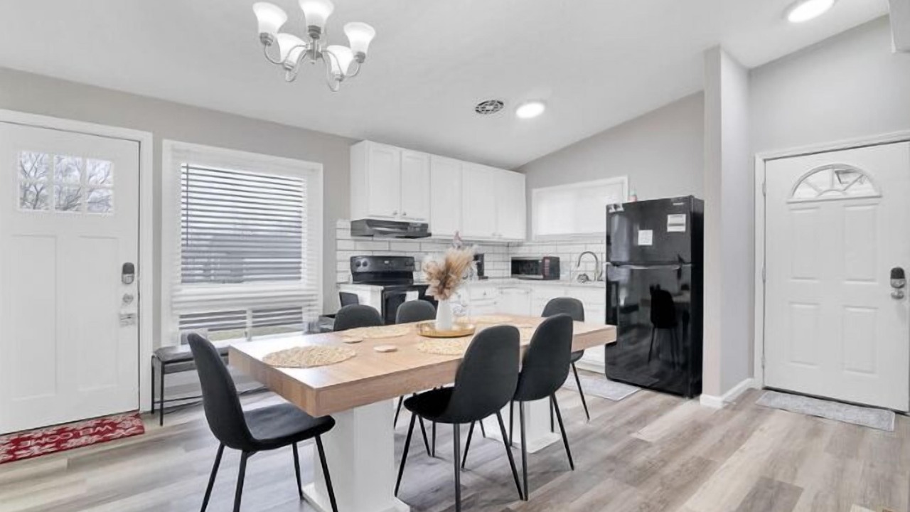 Photo of Kitchen in West Akron