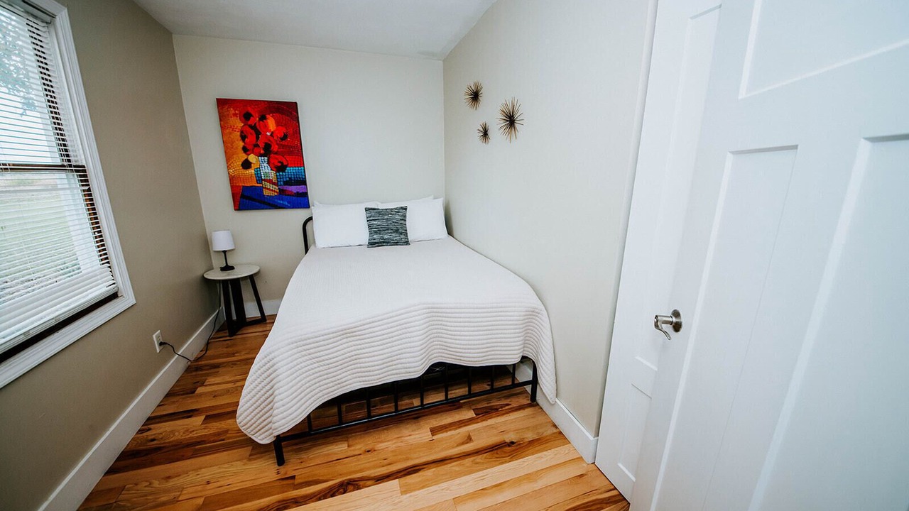 Photo of Bedroom in Battle Creek