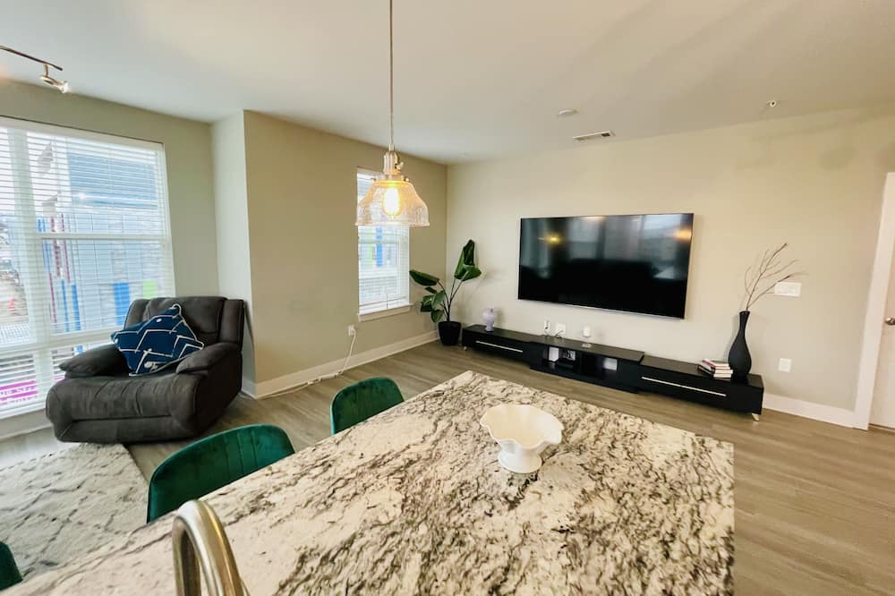 Photo of Livingroom in King of Prussia