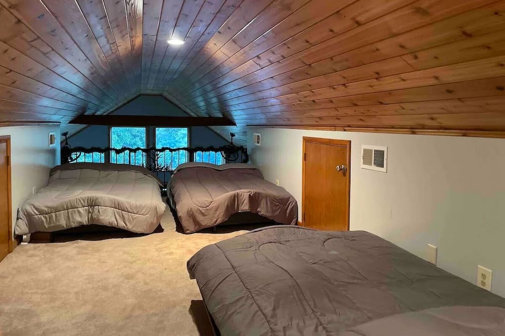 Photo of Bedroom in Mt. Bethel