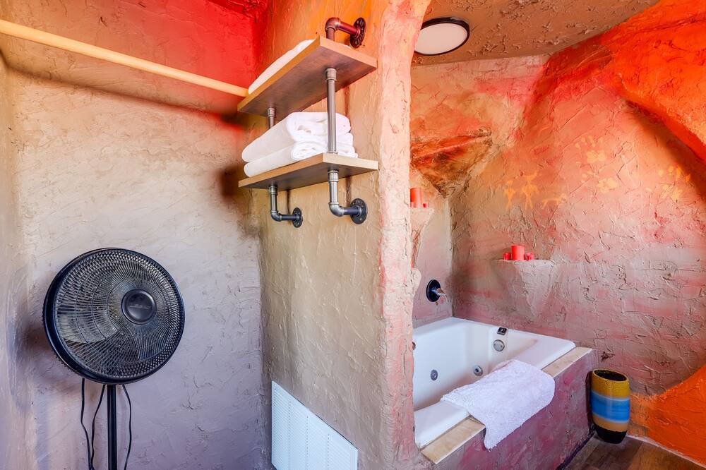 Photo of Bathroom in Shelley