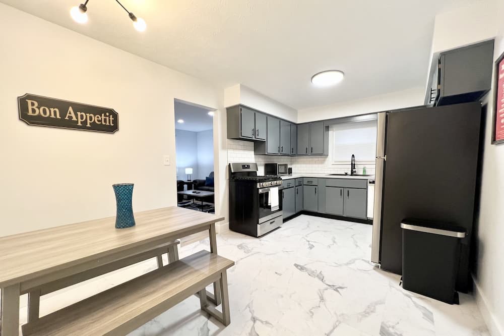Photo of Kitchen in Highland Square