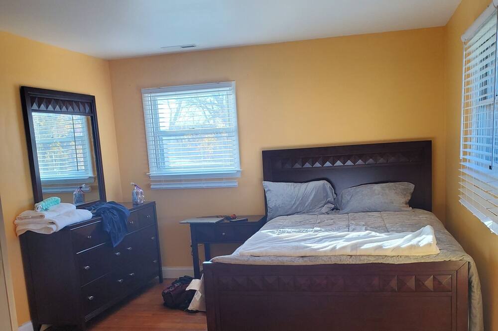 Photo of Bedroom in Middletown