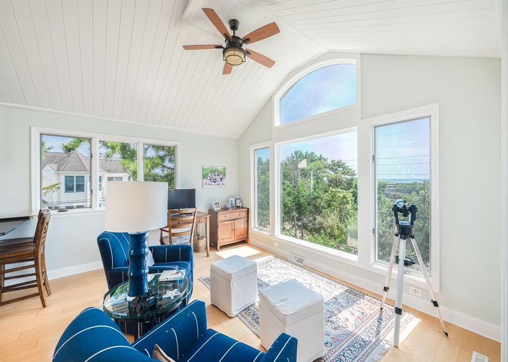 Photo of Livingroom in Cape May Point