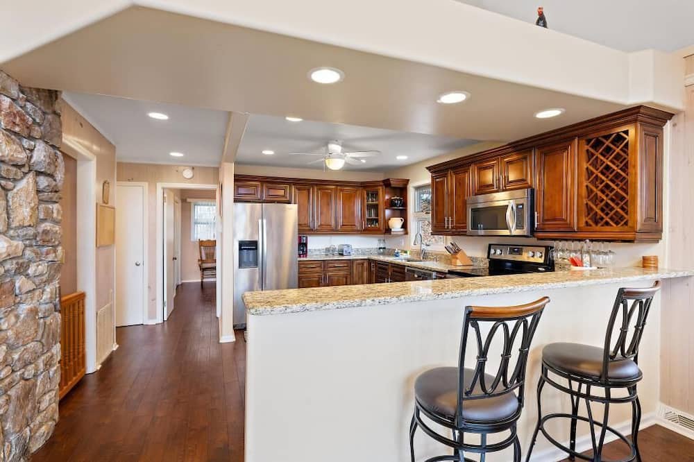 Photo of Kitchen in Seven Devils