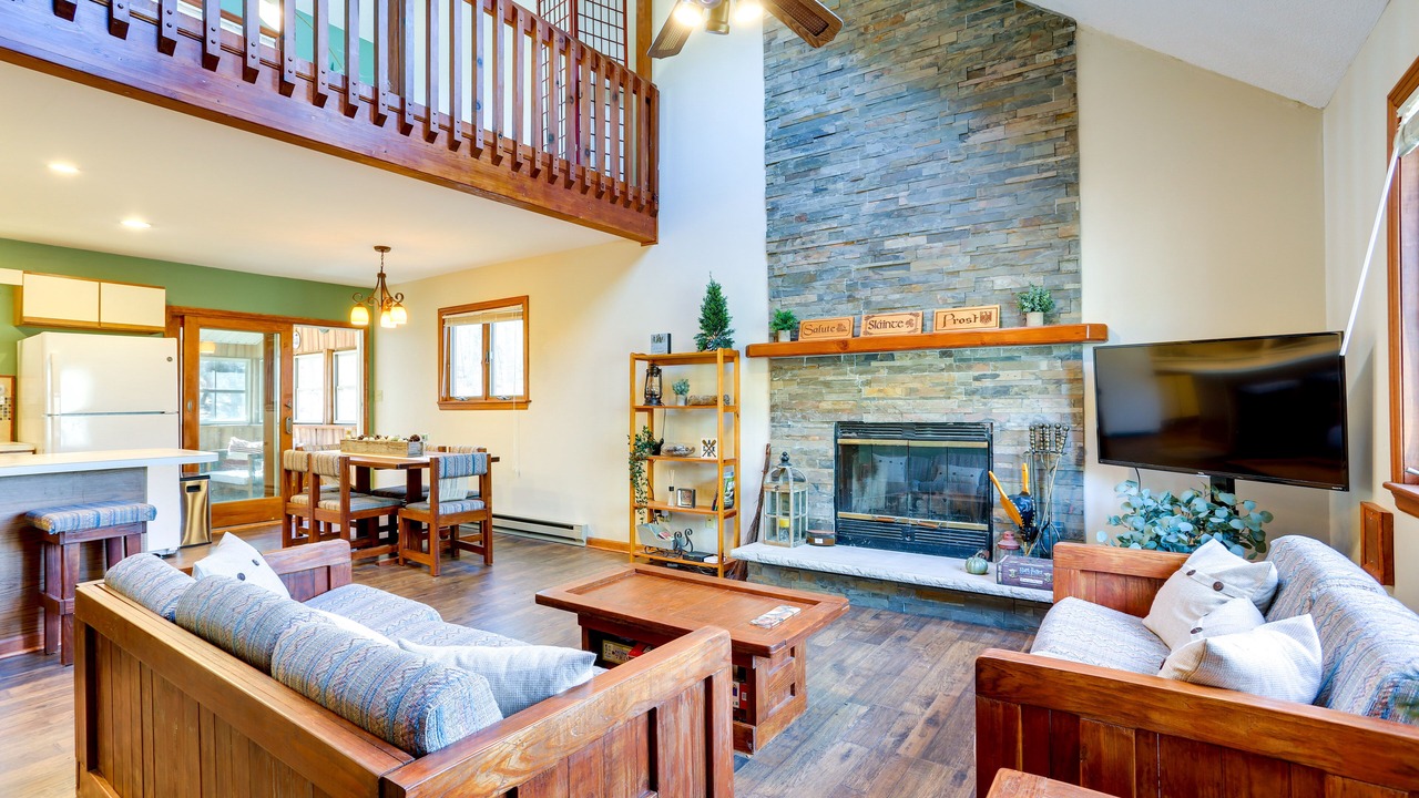 Photo of Livingroom in Lackawaxen