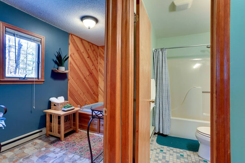 Photo of Bathroom in Lackawaxen